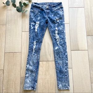 VIP Jeans Skinny Acid Wash Distressed Low Rise